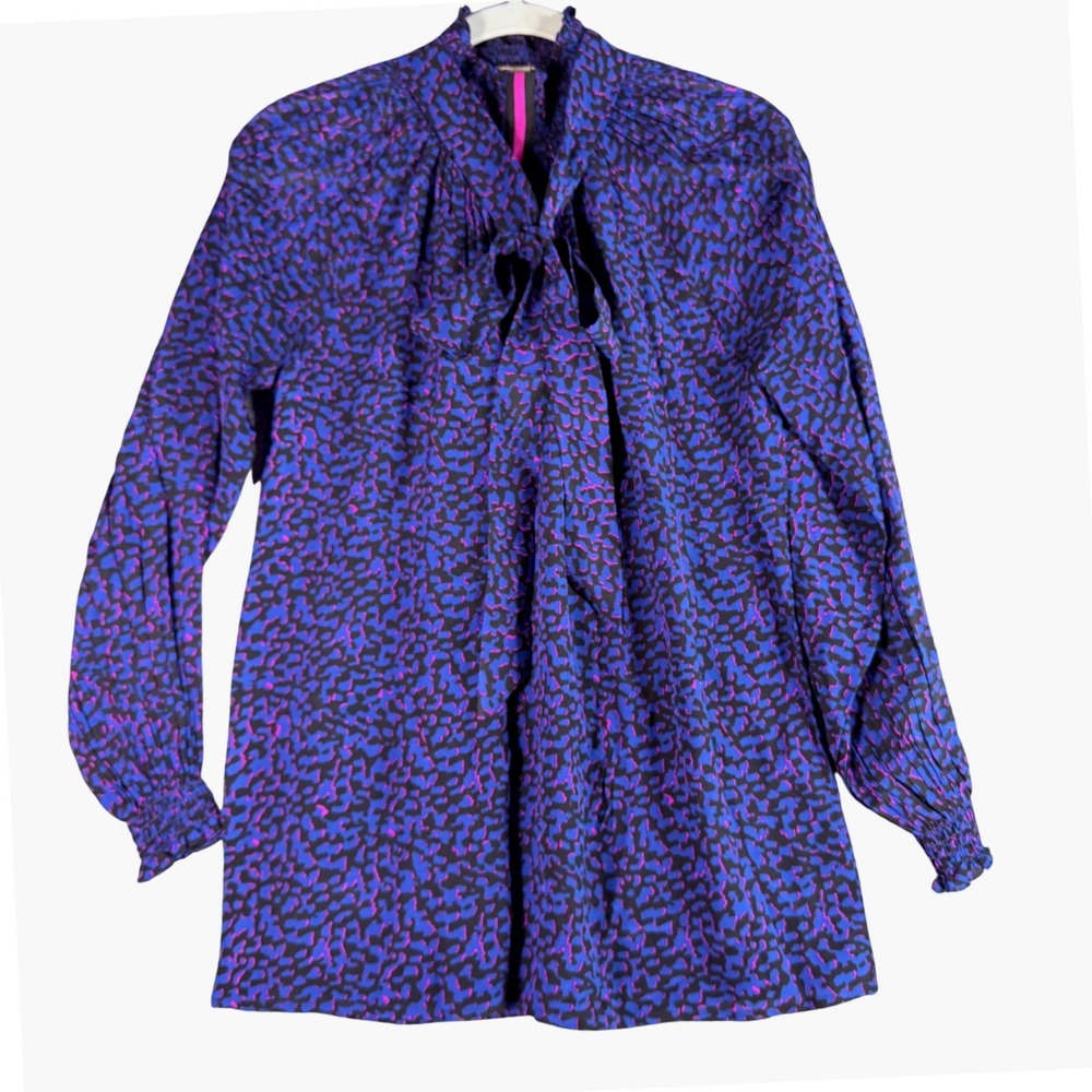 Rungolee Silk Brooklyn Blue Pink Animal Leopard Print Smocked Neck Tie Blouse M - Picture 3 of 11